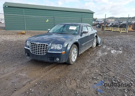 2008 Chrysler 300C Hemi z USA, uszkodzony, nr VIN 2C3KA63H88H139900
